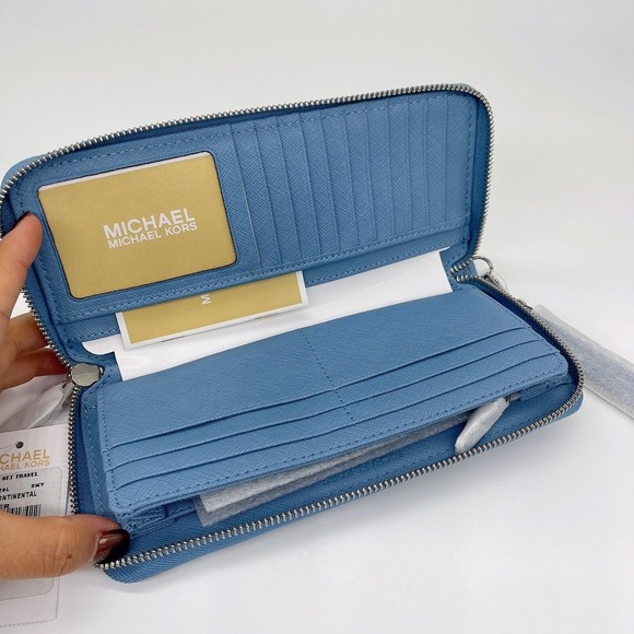 Michael Kors Sky Blue Jet Set Travel Continental Clutch Strap Wallet Large NWT - Picture 3 of 7